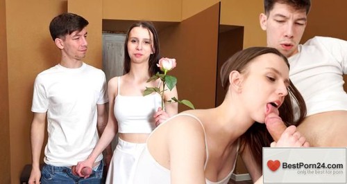 Club Sweethearts – Solar Wix