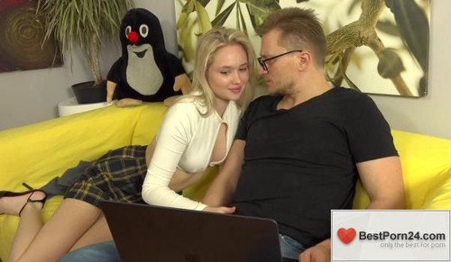 Teen From Bohemia – Jessie Ames