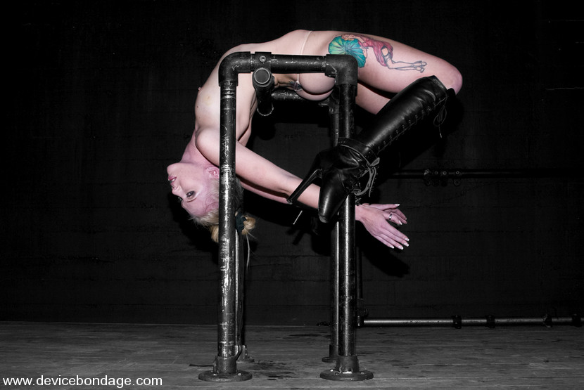 BestBDSM24.com - Image 4751 - Taut