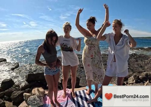 Nebraska Coeds – Abbie Storm, Eyla Moore, Rosalinda & Vanessa Klein
