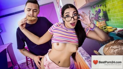 Freeuse Fantasy - Madison Wilde