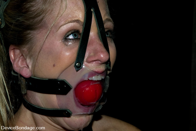 BestBDSM24.com - Image 5706 - Dia Zerva Live aka Feel the Burn