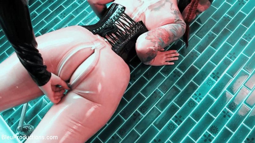 BestBDSM24.com - Image 39455 - Rubber Doll Dance